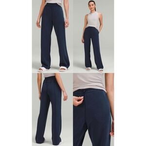 Lululemon Softstreme High-Rise Straight-Leg Pant Navy Blue Size 6 LW5EGTS